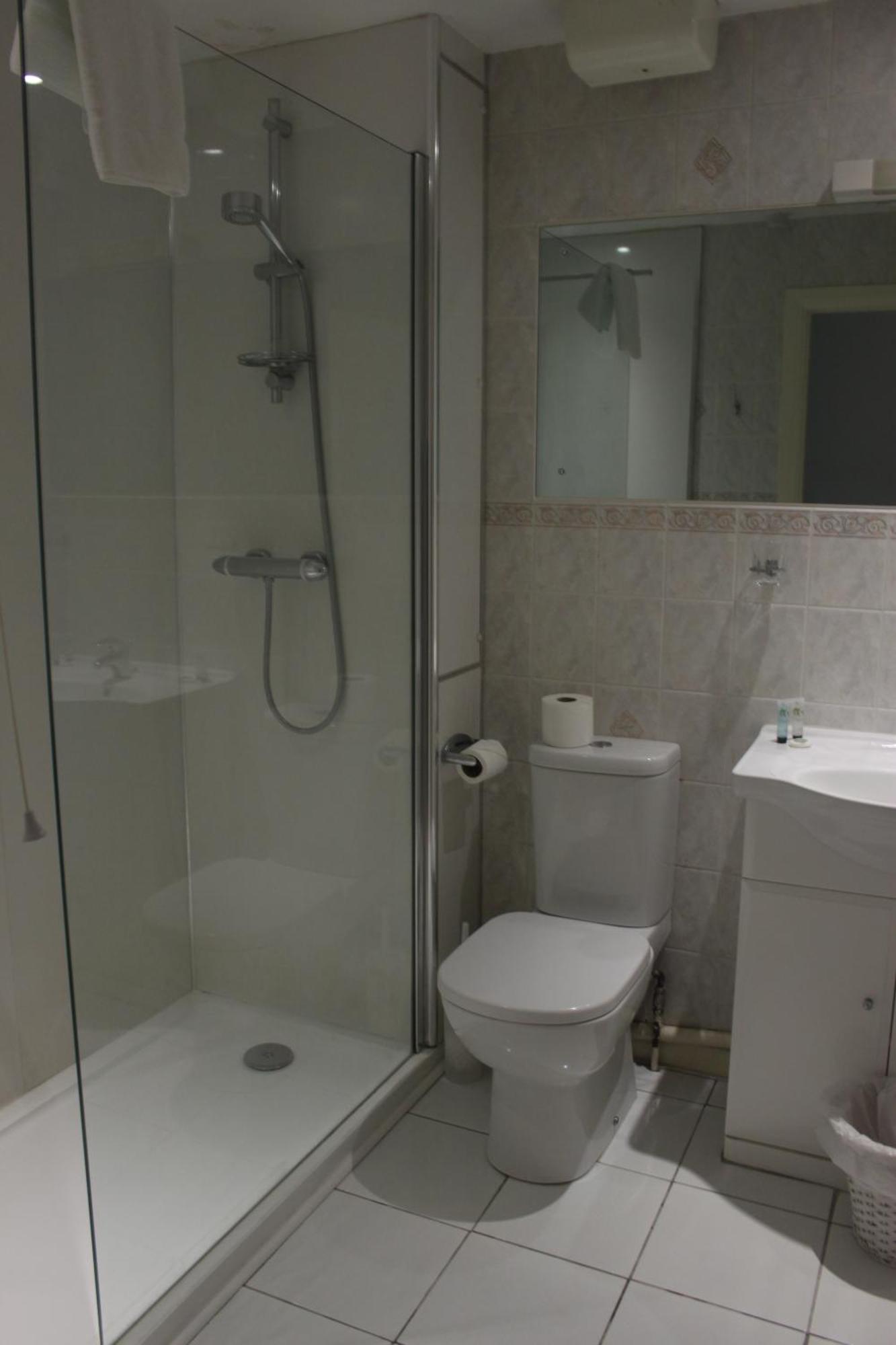Bed & Breakfast The Crown House 4*